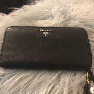 Prada saffino zip all around Wallet gently used